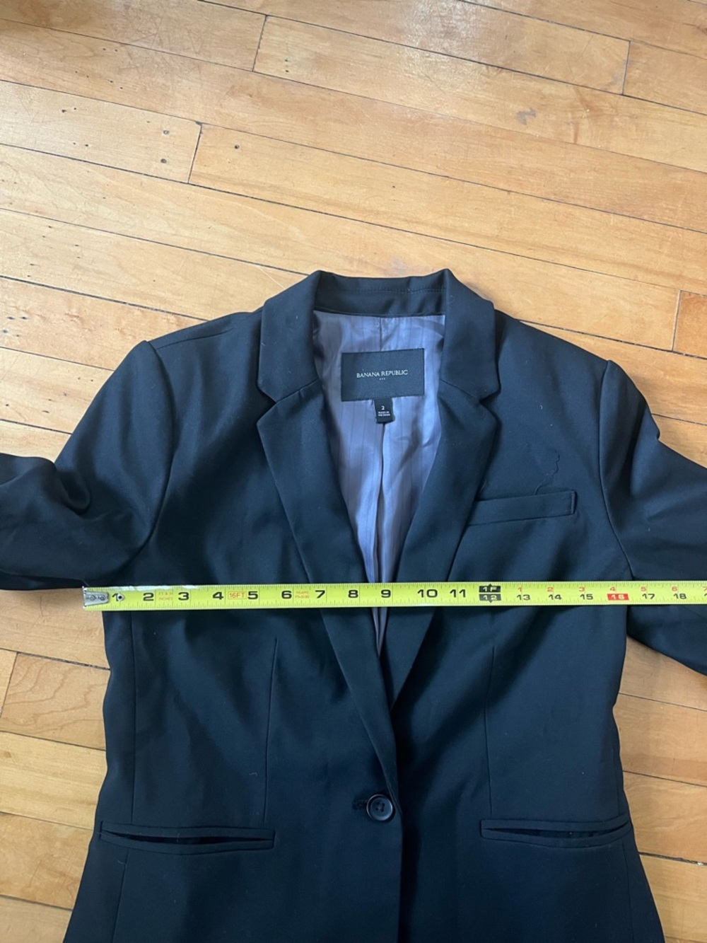 Banana Republic Black Blazer size 2 - Picture 7 of 8